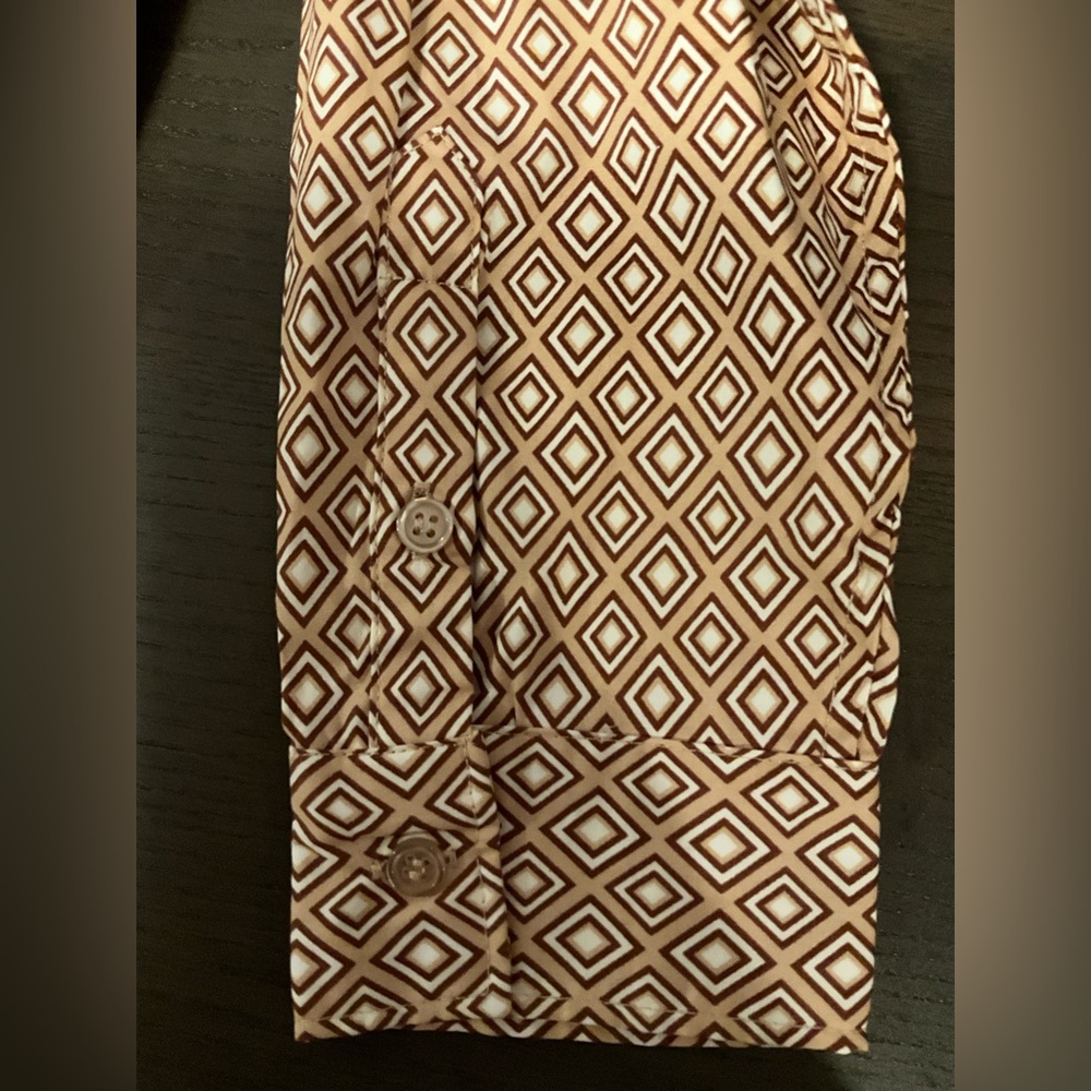 Abbott Elementary Diamond Print Button Down Shirt - Picture 5 of 13